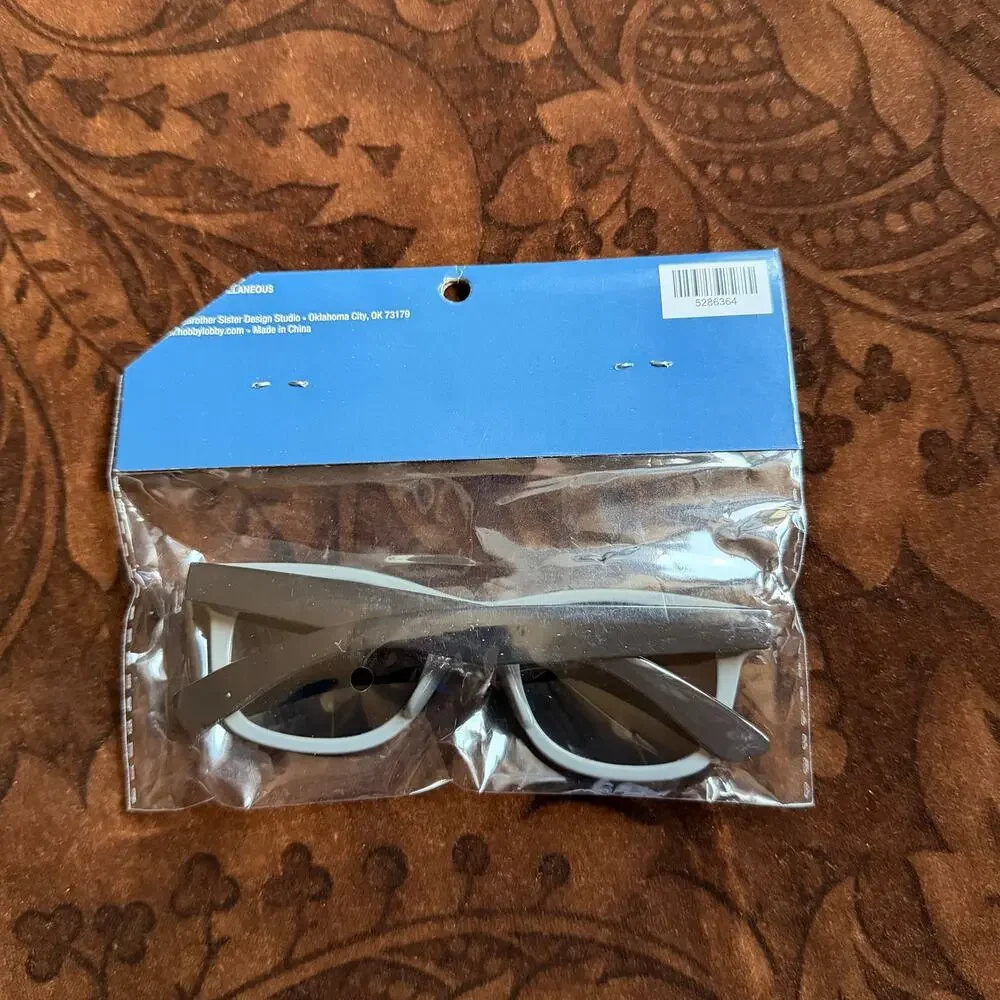 Kid flag sunglasses